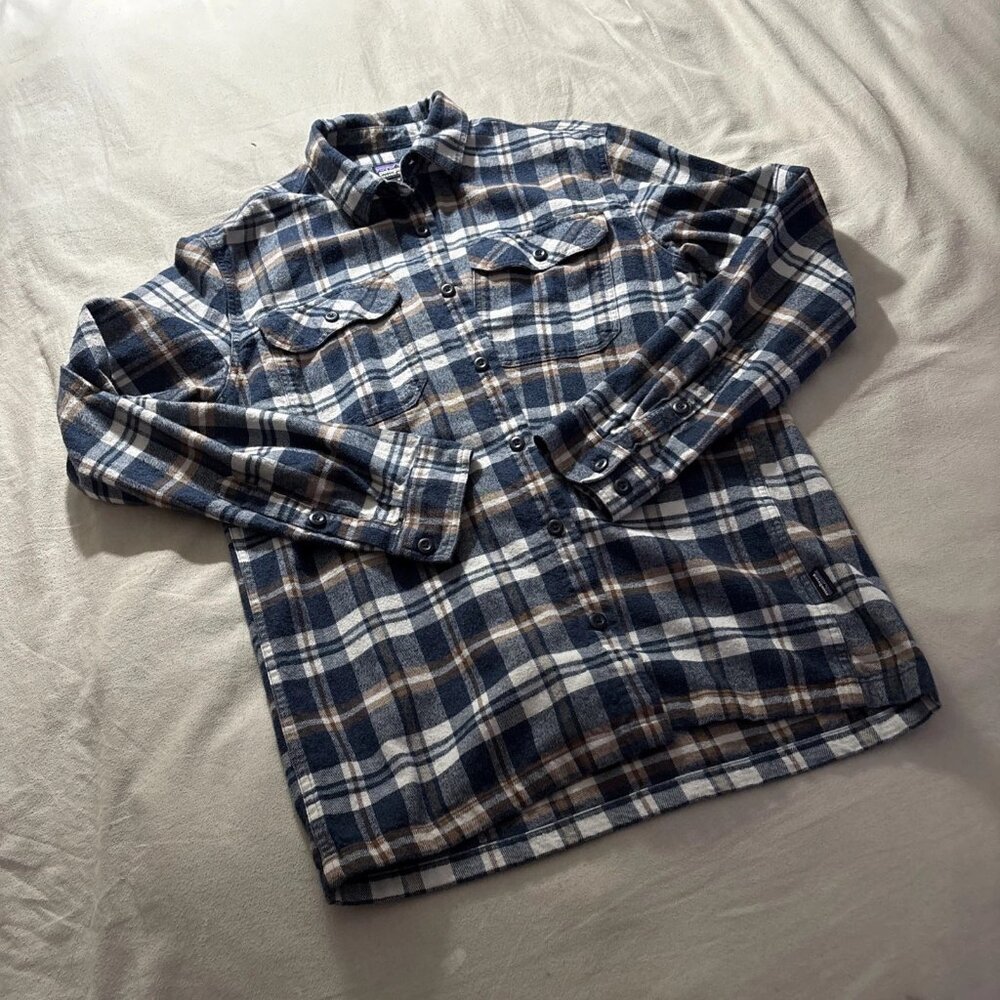 Patagonia Fjord Blue Flannel Shirt • Men’s M • 100% Organic Cotton